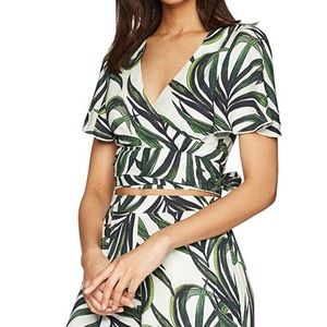 Show Me Your Mumu tie top